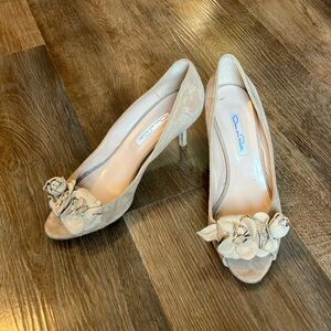Oscar de la Renta D’Orsay Tan Suede Pumps Floral Sz 39 8
